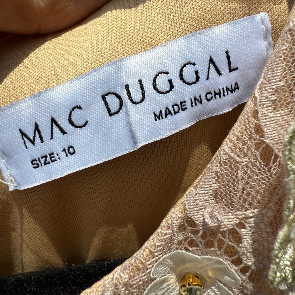 See Clip 😍New ▶️ Mac Duggal ◀️ Floral Applique Sleeveless Midi Dress Ivory Nude - Picture 9 of 15